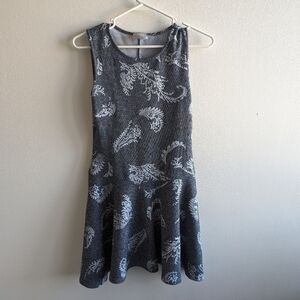 Light Grey Mini Dress With White Paisley Pattern | Size XS